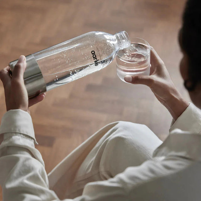 Aarke Flaschen & CO2 Nachfüll - Set für Carbonator 3 - Edelstahl + PET Flasche + CO2 - DesignWe.Love