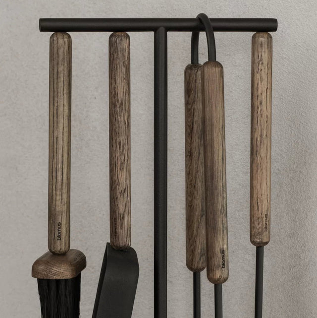 ASHI Kaminbesteck Brown Oak - Blomus - DesignWe.Love