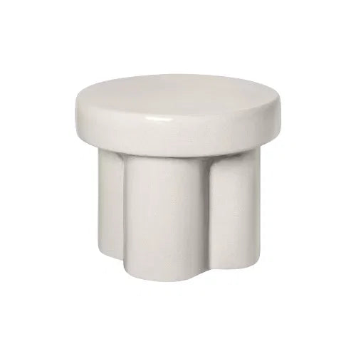 blomus TORU Keramik Hocker in Lily White, niedrige Form, Ø 40 cm skulpturaler Sitzhocker