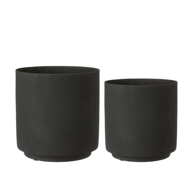 Blumentopf MALIA aus Metall in Schwarz - Wikholm Form - DesignWe.Love