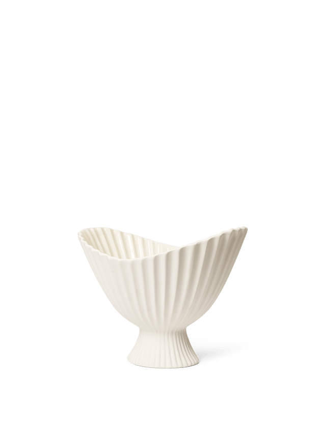 Dekoschale Fountain H28 off - white - ferm LIVING - DesignWe.Love