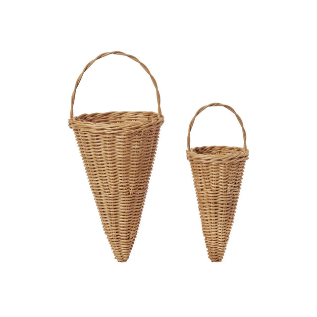 ferm LIVING Braided Cones – geflochtene Rattan-Tüten zum Aufhängen