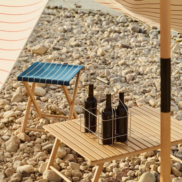 Flaschenträger für 6 Flaschen Edelstahl beim Picknick am Strand - HAY