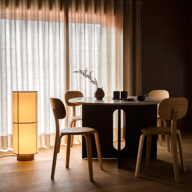 Hashira Stehleuchte Weiß - Audo - DesignWe.Love