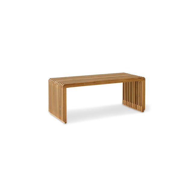 Detailaufnahme der naturbelassenen HK Living Slatted Bench aus rohem Teakholz mit sichtbarer Maserung