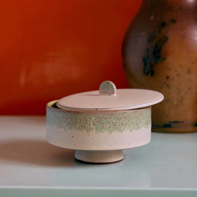HKliving 70s Ceramics Bonbon Schale Keramik Slush mit Deckel Im Küchenregal dekoriert - HKliving
