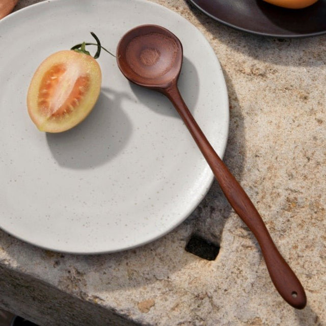 Holzlöffel Meander Spoon - ferm LIVING - DesignWe.Love