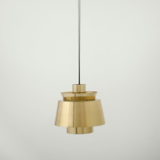 JU1 Utzon Pendelleuchte Messing - &Tradition - DesignWe.Love