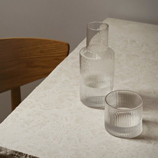 Karaffe und Glas im Set Ripple - ferm LIVING - DesignWe.Love