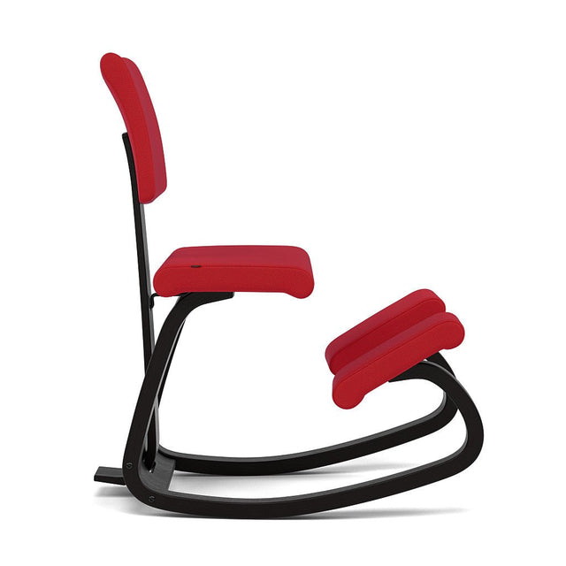 Kniestuhl mit Rückenlehne Variable Plus (Schwarz/Rot) - Varier Furniture - DesignWe.Love