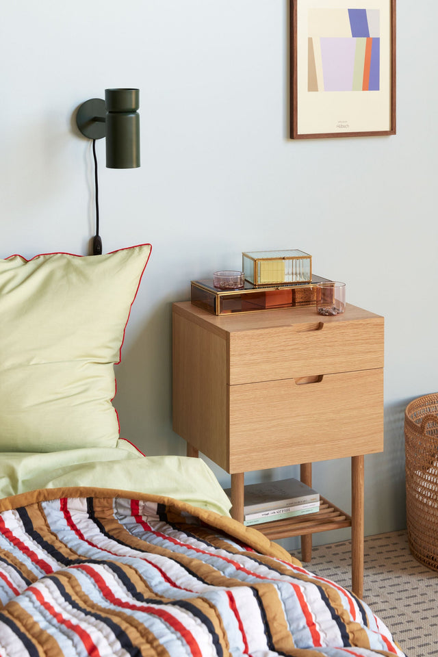 Nachttisch aus Eichenholz Naturfarben Acorn - Hübsch - DesignWe.Love