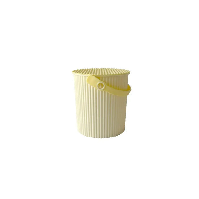 Hachiman Omnioutil Eimer Baby 0,7L in Lemon – japanischer Designklassiker, BPA-frei, 100% recyceltes Polypropylen, mit Elastomer-Deckel