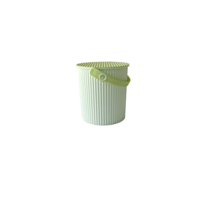 Hachiman Omnioutil Eimer Baby 0,7L in Melon – japanischer Designklassiker, BPA-frei, 100% recyceltes Polypropylen, mit Elastomer-Deckel