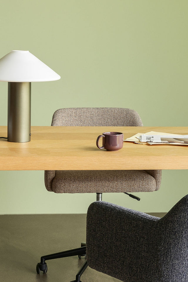 Orbit Tischlampe Dunkelgrün - Hübsch - DesignWe.Love