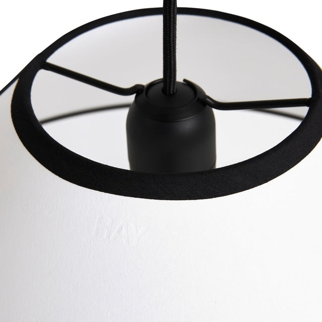 Pendelleuchte Ava Cone Lamp 600 - HAY - DesignWe.Love