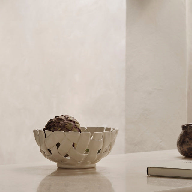 Plait Schale Ø 24cm off - white Obstkorb - ferm LIVING - DesignWe.Love