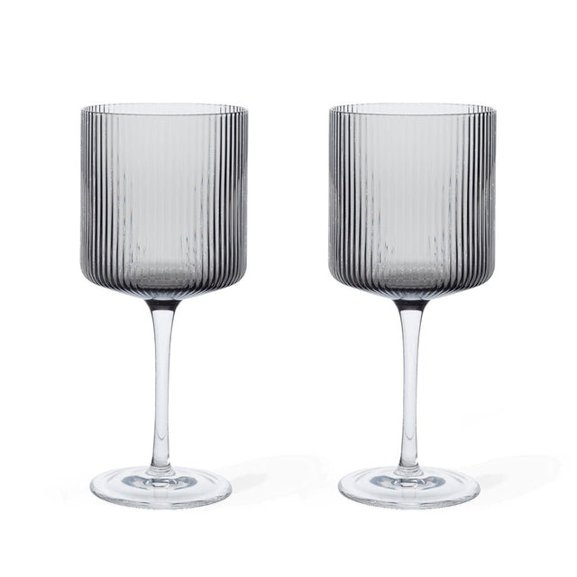 Gläser für Rotwein Ripple, 2er Set rauchgrau - ferm LIVING - DesignWe.Love