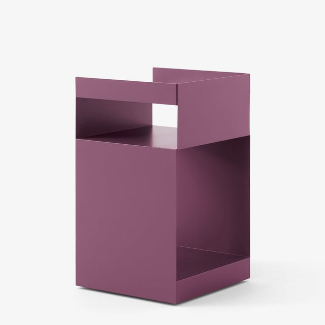 SC73 Rotate Beistelltisch Dark Plum – &Tradition – DesignWe.Love