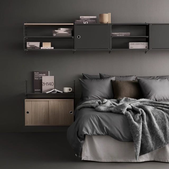 Schrank mit Klapptür 58x30cm Dunkelgrau – String Furniture