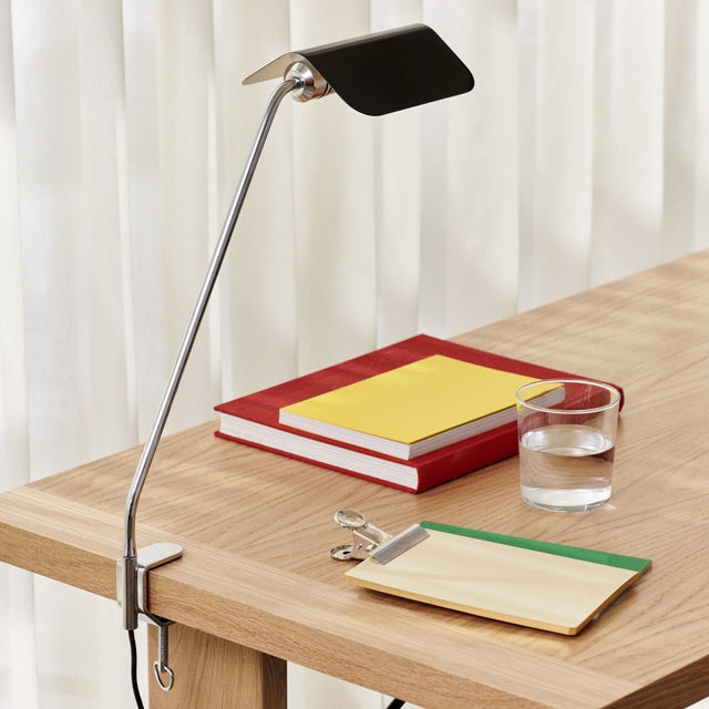 Schreibtischleuchte Apex Desk Clip Lamp - Hay - DesignWe.Love