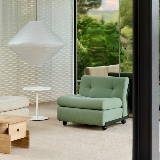 Sessel Amanta Gestell Bottle Green - HAY - DesignWe.Love