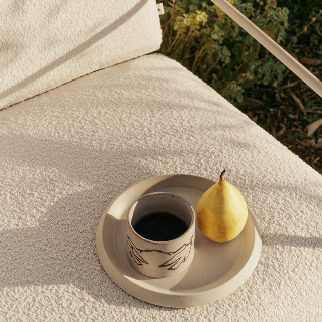 Sofa Desert 2 - Sitzer Pure Bouclé/Cashmere Outdoor - ferm LIVING - DesignWe.Love