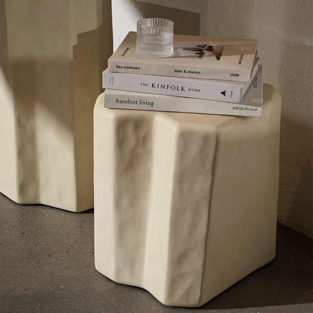 Staffa Hocker FiberGlass - ferm LIVING - DesignWe.Love