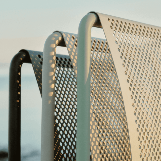 Stuhl mit Armlehne Dapple Cashmere - fermLIVING - DesignWe.Love