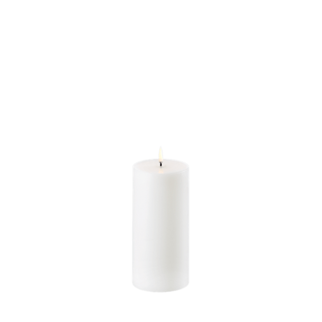 Stumpenkerze Smooth W 7,8 × H 15,2 cm – Uyuni - DesignWe.Love
