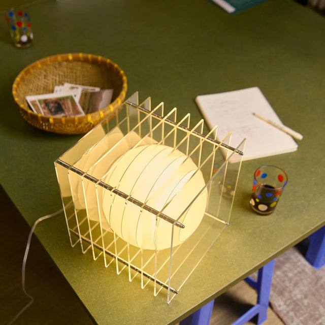 Tischleuchte Lớp Large Square Clear Acrylic - Bang - DesignWe.Love