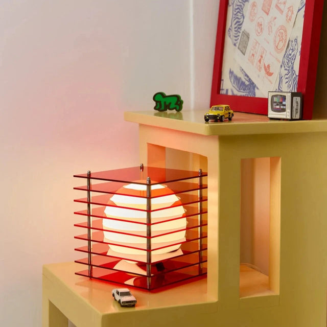 Tischleuchte Lớp Small Square Rot - Bang - DesignWe.Love