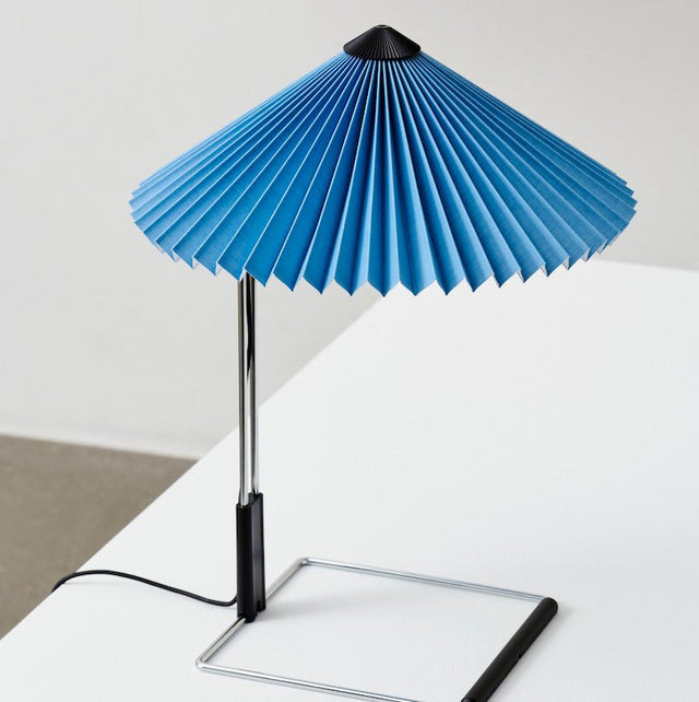 Tischleuchte Matin Chrom Blau Ø 30cm - HAY - DesignWe.Love