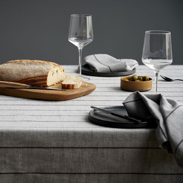 Tischtuch Line Light Grey 140x270cm - Södahl - DesignWe.Love