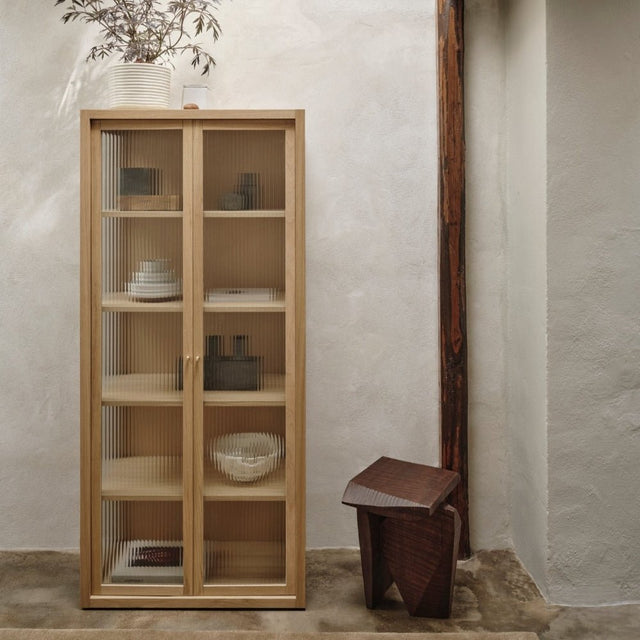 Vitrinenschrank Reed - ferm LIVING - DesignWe.Love