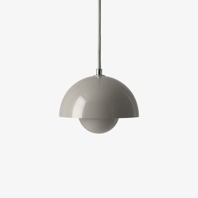 Flowerpot VP10 Pendelleuchte in Grey Beige von &Tradition – Verner Panton