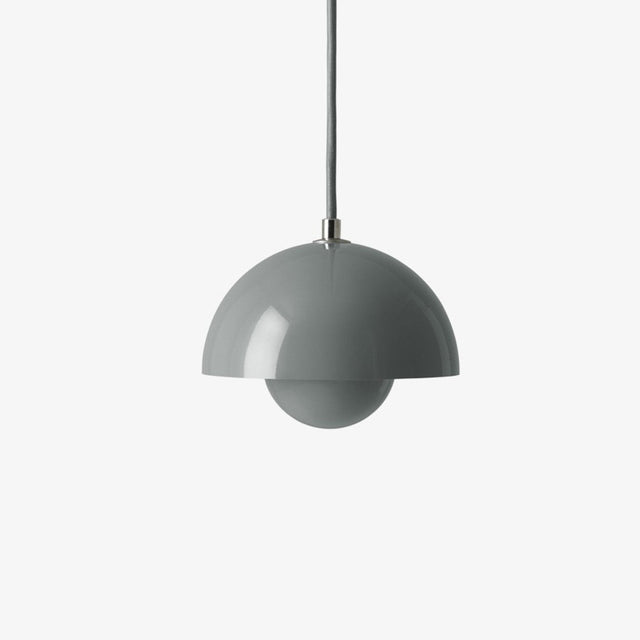VP10 Flowerpot Pendelleuchte Stone Blue - &Tradition - DesignWe.Love