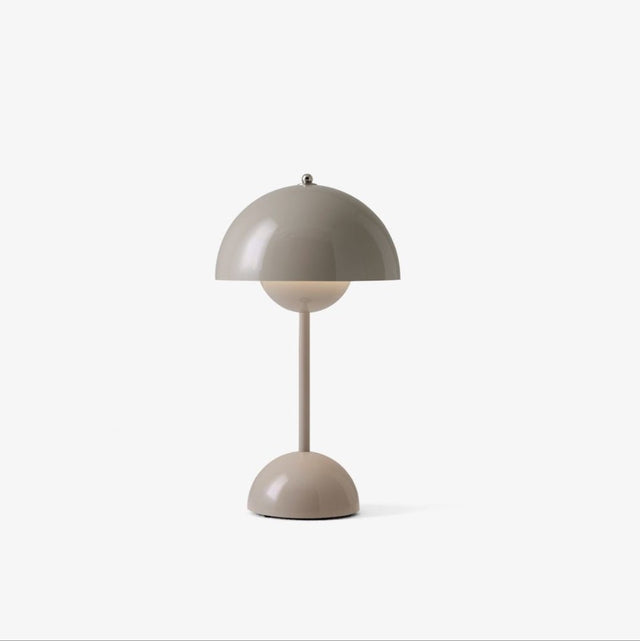 VP9 Flowerpot Akkuleuchte Grey Beige - &Tradition - DesignWe.Love