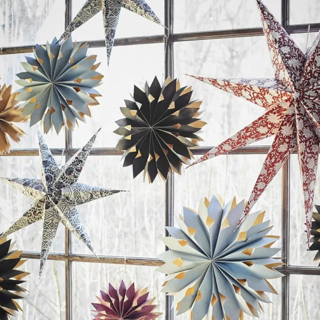 Weihnachtsstern aus Papier mit Licht Veneer - Madam Stoltz - DesignWe.Love