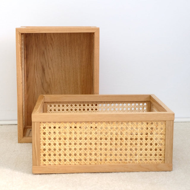 Aufbewahrungsbox Cane Medium - Box aus Rattan und Eiche - DesignWe.Love