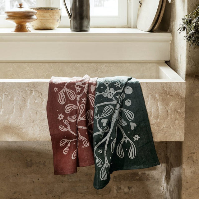 Geschirrtuch Mistletoe Sand - ferm LIVING - DesignWe.Love