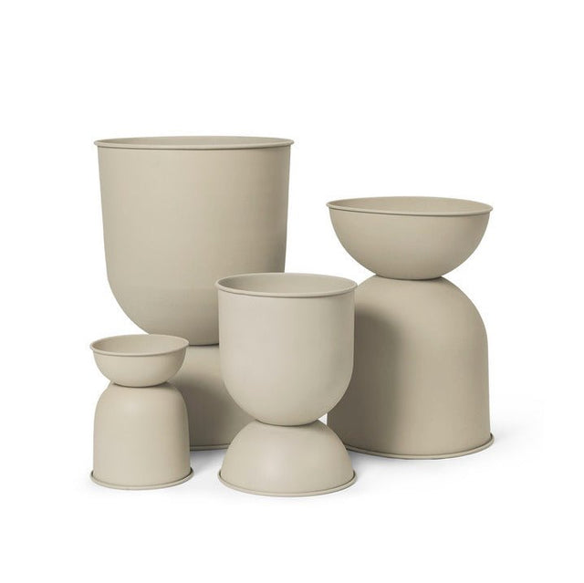 Hourglass Blumentopf cashmere Small 42,5cm - ferm LIVING - DesignWe.Love