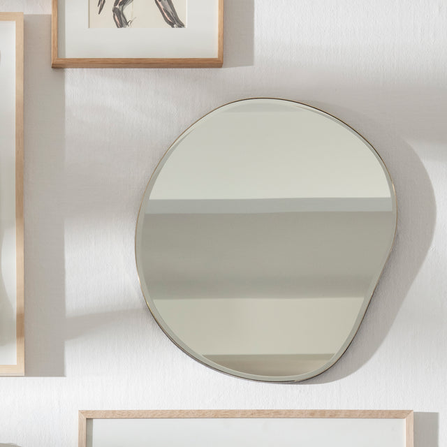 Spiegel Pond Mirror Messing small - ferm LIVING